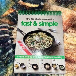 Step By Step Flip Cookbook: Fast  Simple (Love Food) - Spiral-bound